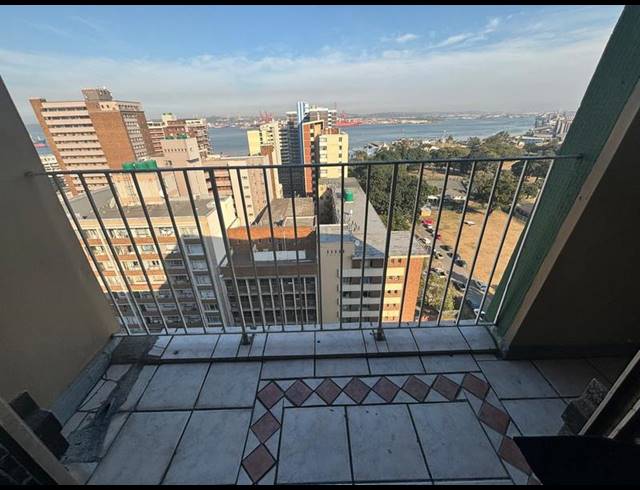 1 BEDROOM APARTMENT FOR SALE IN DURBAN CBD